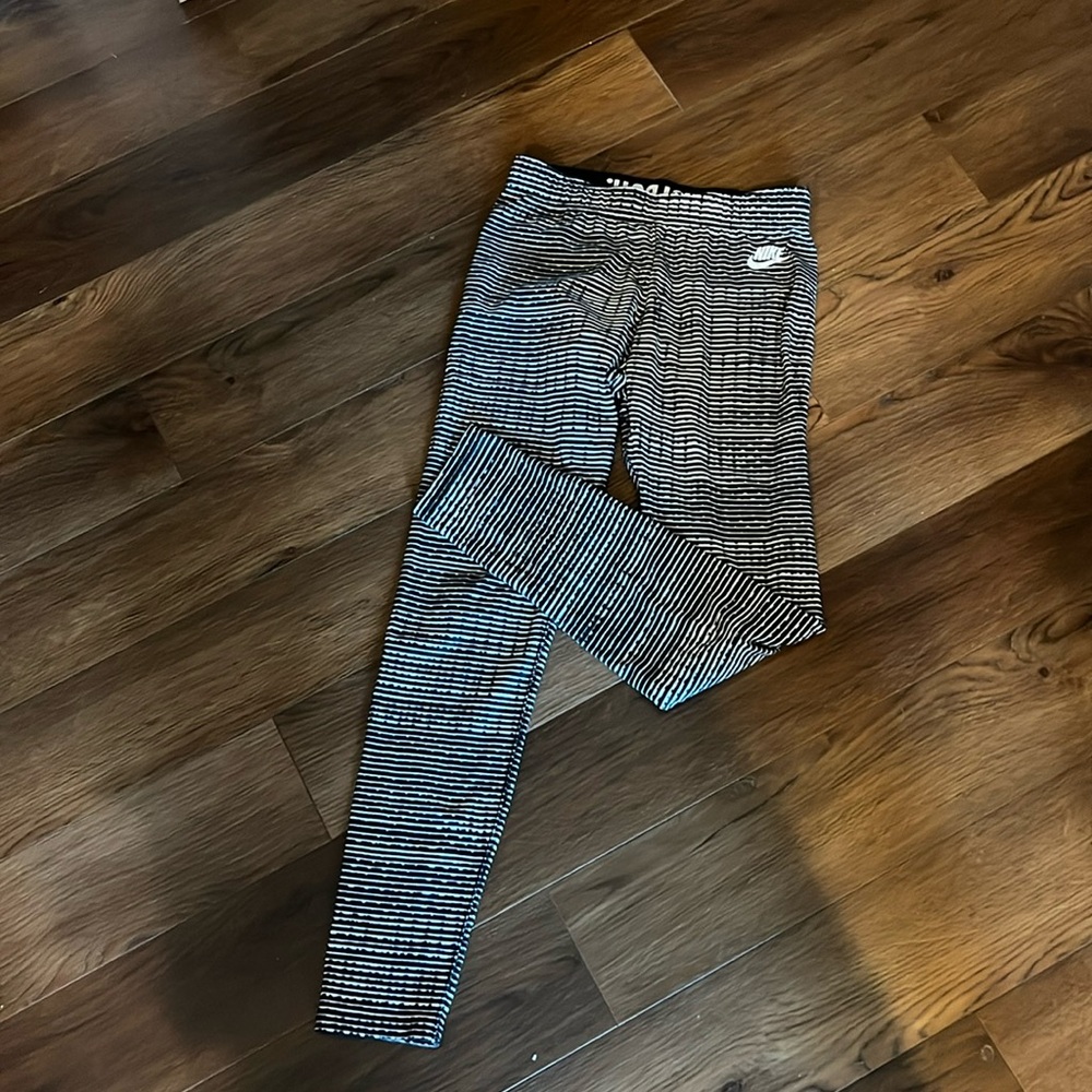 Nike leggings